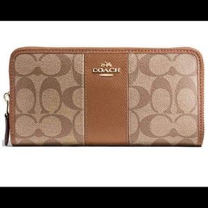 New coach wallet